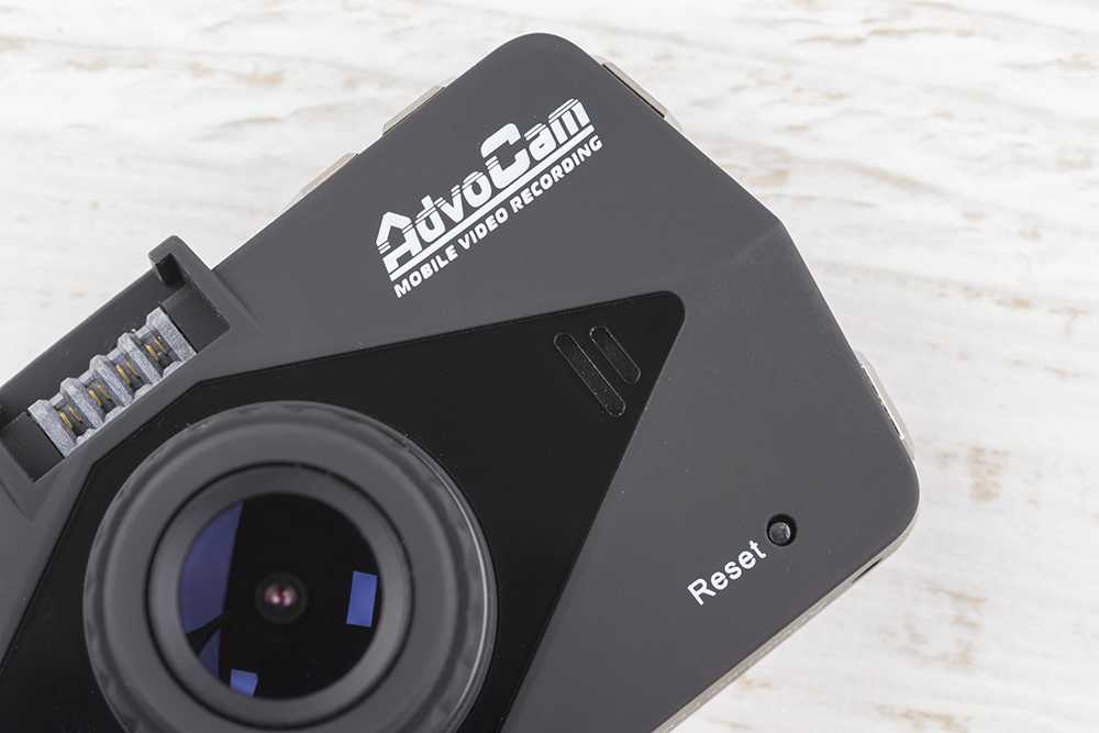 AdvoCam FD Black III GPS + ГЛОНАСС - короткий, но максимально информативный обзор. Для большего удобства, добавлены характеристики, отзывы и видео.