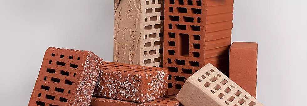 Облицовочный кирпич (112 фото): лицевой керамический кирпич цвета соломы, коричневый и персиковый декоративный материал для дома