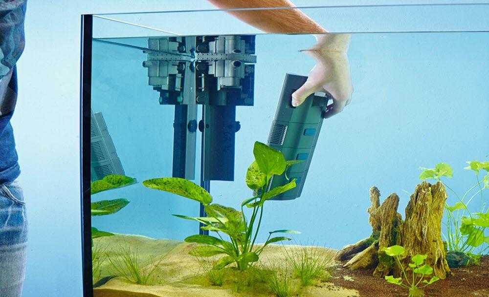 Лучшие фильтры для аквариумов по мнению аквариумистов и по отзывам покупателей.
