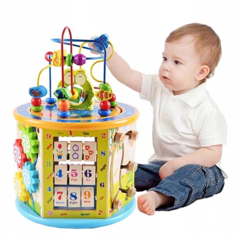 Список развивающих игрушек для детей до года