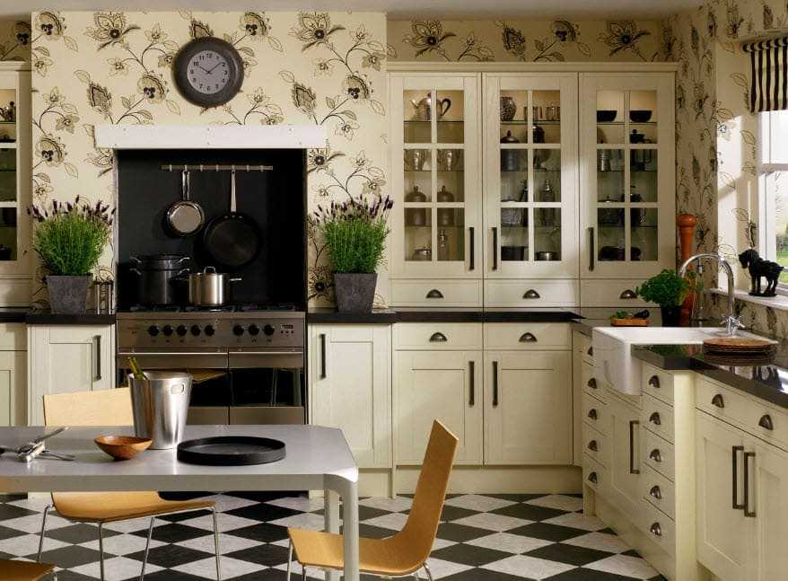 Обои для кухни: 100+ стильных примеров дизайна с однотонными и с рисунком, советы по выбору материалов