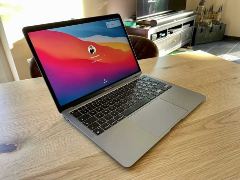 Обзор apple macbook pro 15 touch bar mid (2018)