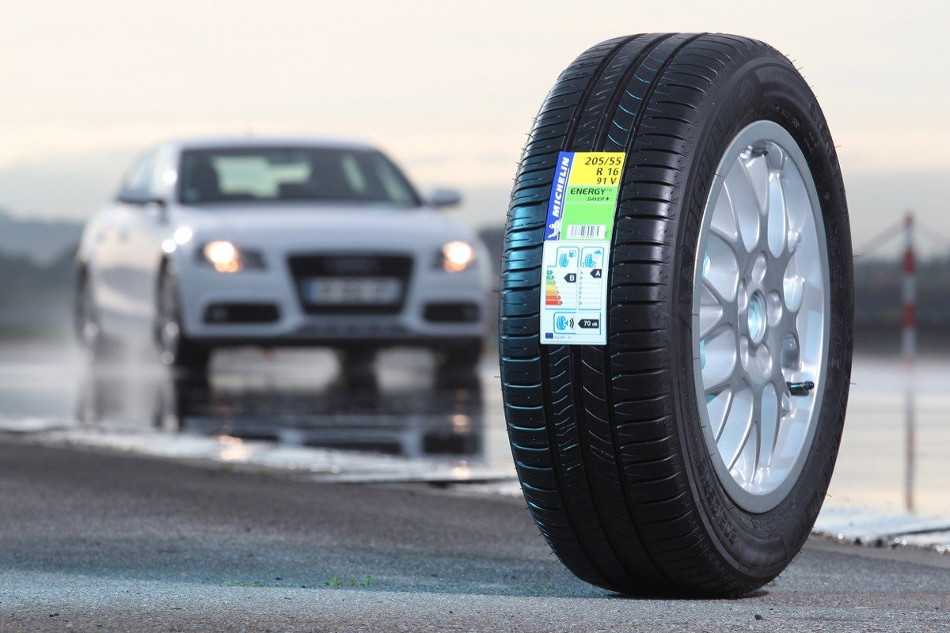 Лучшие всесезонные шины для легковых автомобилей: рейтинг на 2021 год