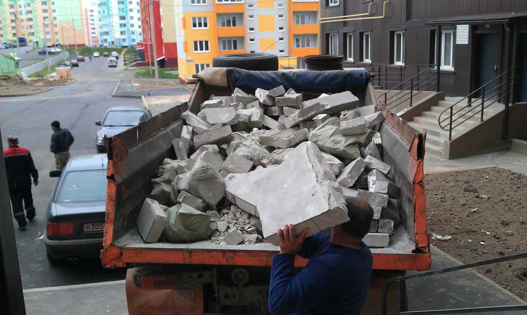 Штраф за вынос строительного мусора 2021 года для физических и юридических лиц – куда и как выбрасывать