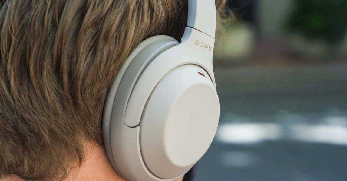 Лучшие Bluetooth-наушники (для прослушивания музыки, для телефона) — по мнению экспертов и по отзывам покупателей.