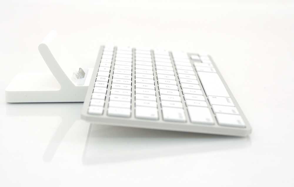 Apple magic keyboard white bluetooth