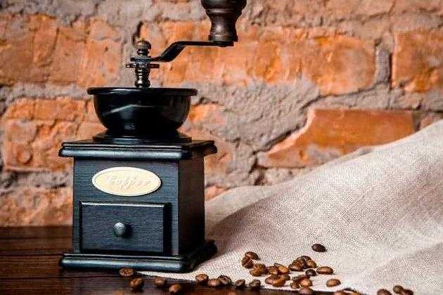Лучшие кофемолки для дома и кафе в 2021 году: достоинства и недостатки