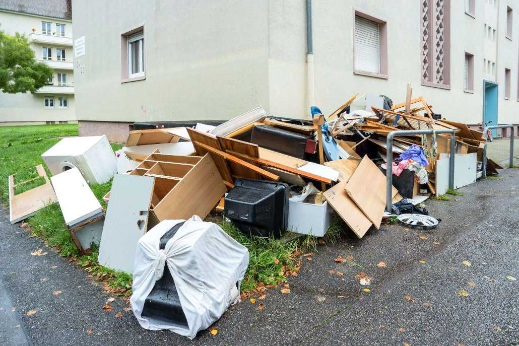 ♻ штраф за строительный мусор ▶ за выброс строительного мусора на помойку ▶ возле дома ▶ штраф для физических лиц и ип