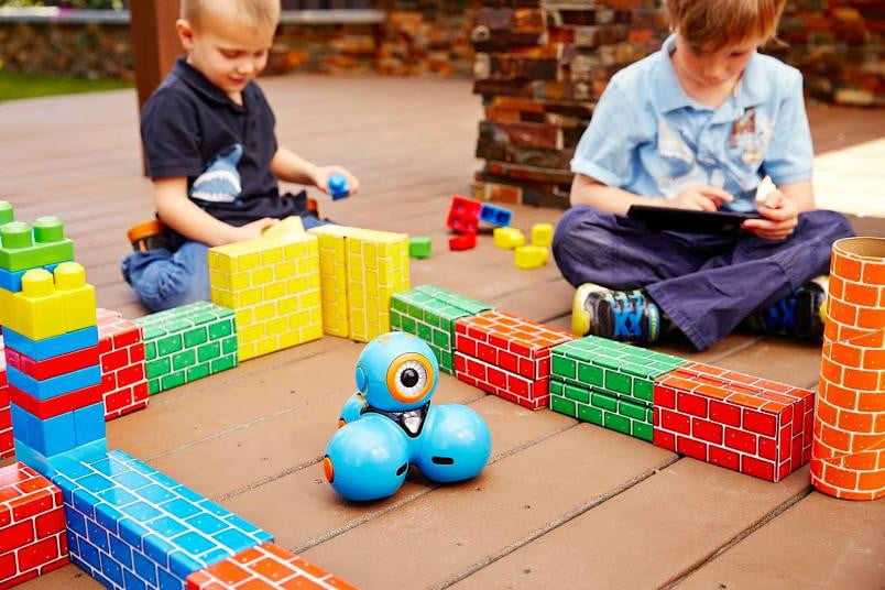 Лучшие развивающие игрушки для детей разного возраста на 2021 год., достоинства и недостатки.
