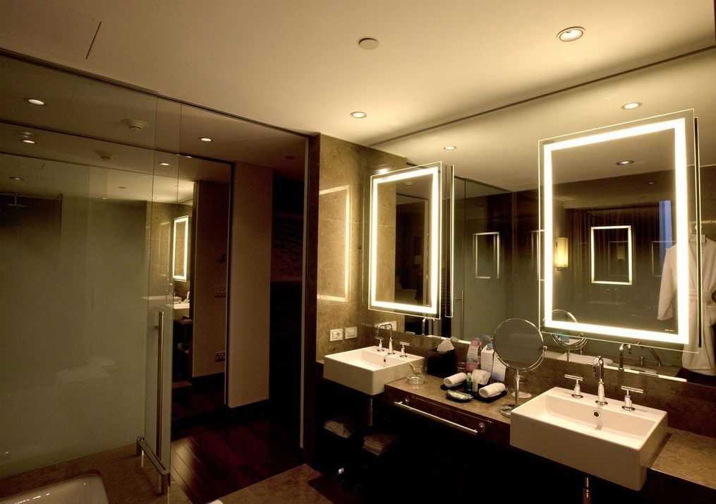 Выбираем правильное освещение ванной комнаты - игра с цветом и светом.